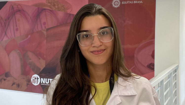 Alessandra Candido Guimarães