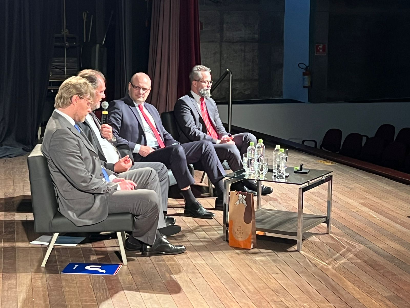 Presidente do TJ/RS palestra na abertura da Semana Acadêmica do curso de Direito