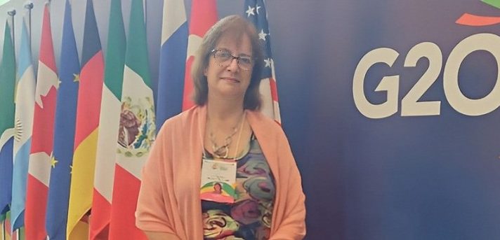 Professora da Unisinos representa o Brasil em seminário internacional  